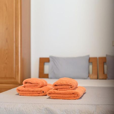 Guesthouse Agnandi Káto Loutrákion Kültér fotó