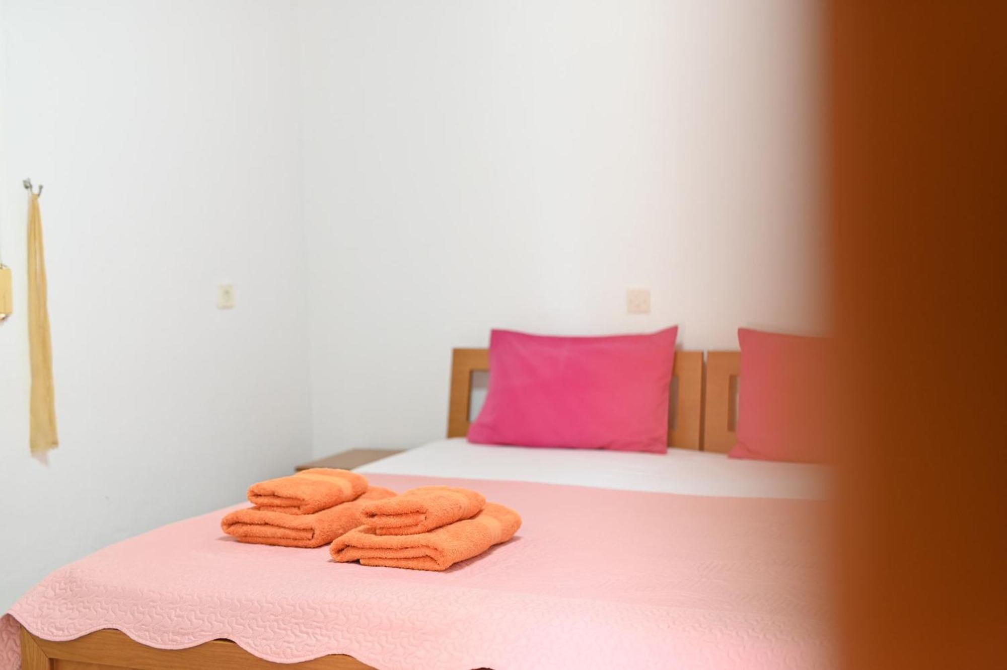 Guesthouse Agnandi Káto Loutrákion Kültér fotó