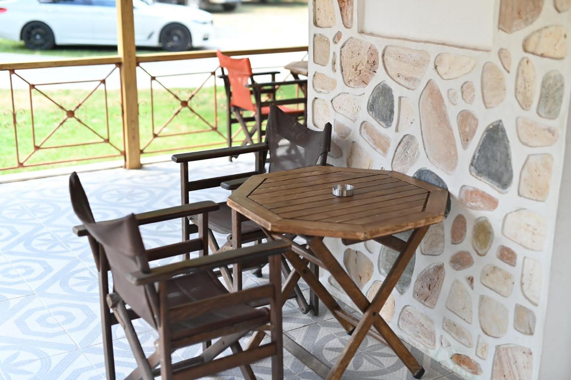 Guesthouse Agnandi Káto Loutrákion Kültér fotó