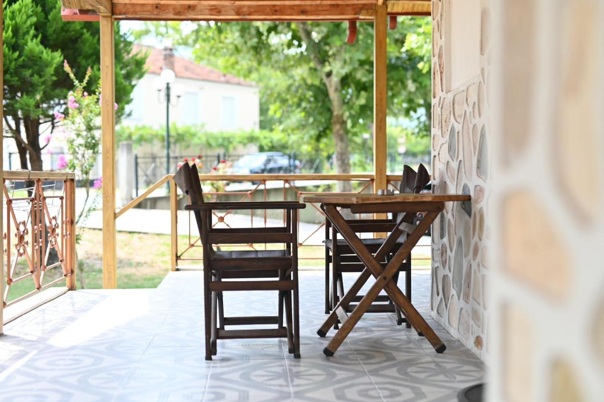 Guesthouse Agnandi Káto Loutrákion Kültér fotó