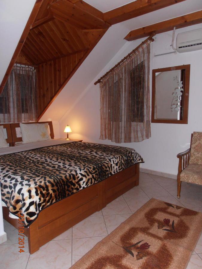 Guesthouse Agnandi Káto Loutrákion Kültér fotó